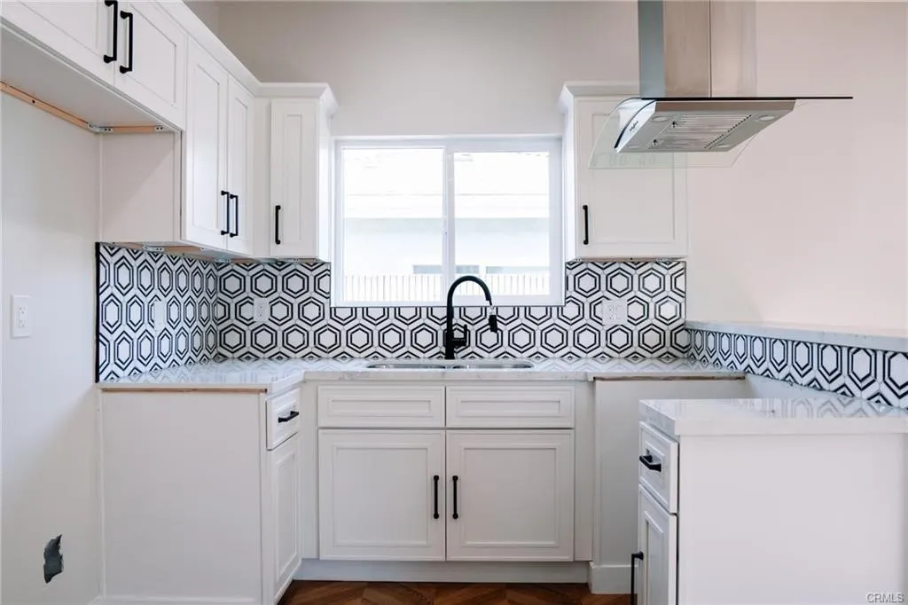 5916 Walnut Avenue, Long Beach, California 90805 home-pic-24